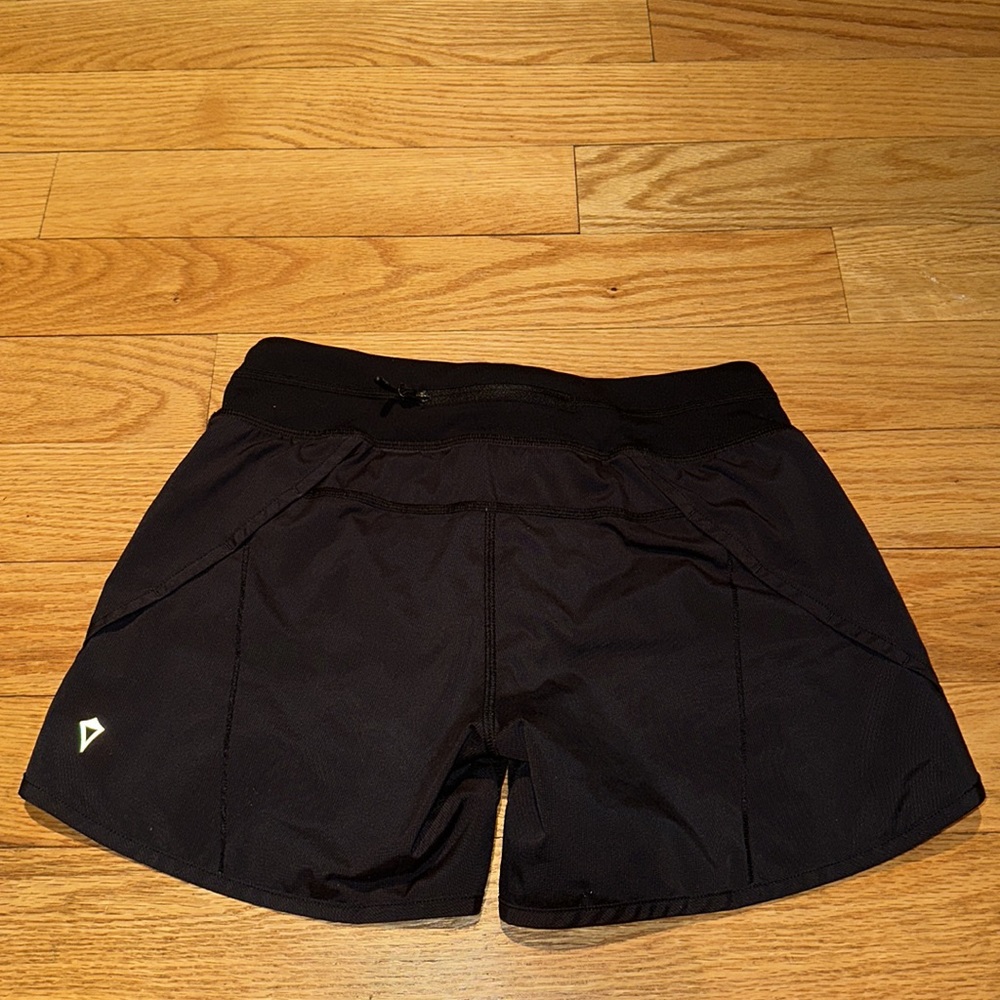 Ivivva by Lululemon Girl Micro Stripe Solid Black Relay Racer Shorts Youth 14